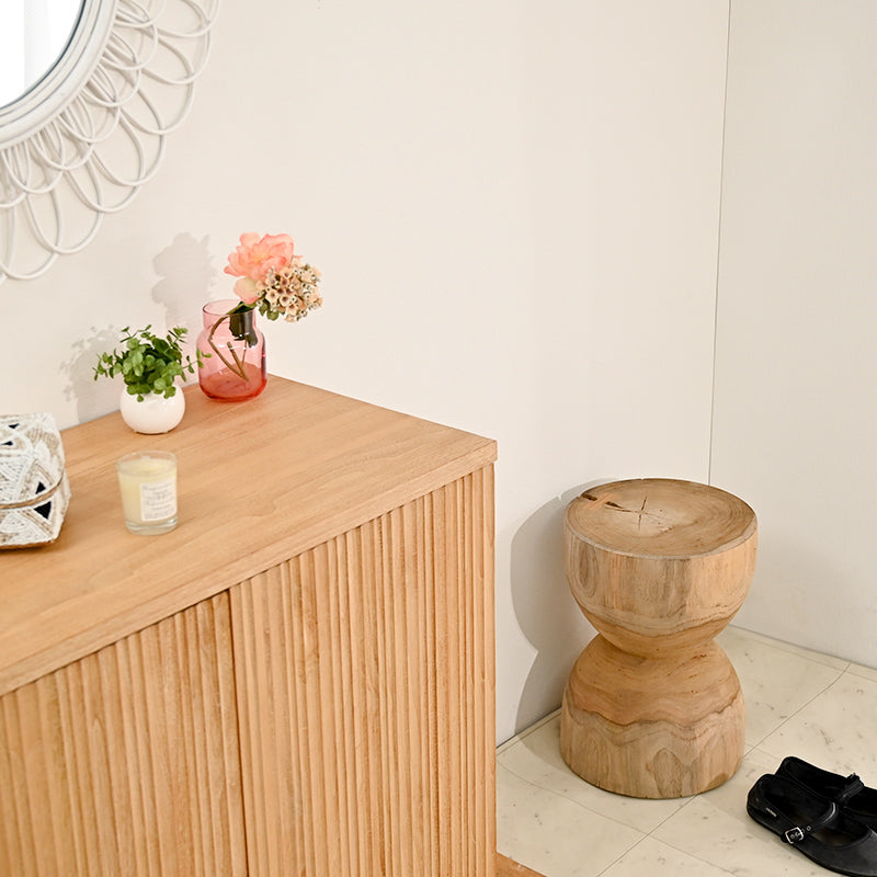 SIDE TABLE & ROUND STOOL