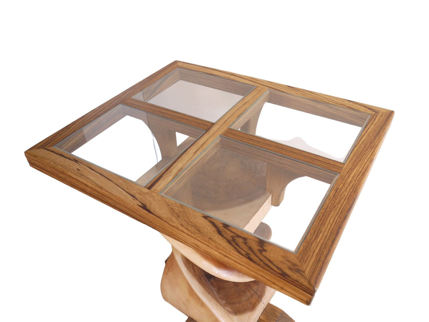 O.C living Monky Pod Table